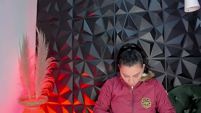 helenasaenz online show from January 2026 12:44:02 PM