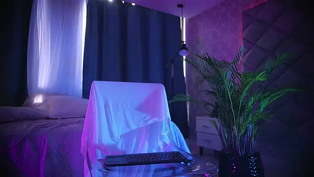 Snapshot of grayce_blossoms_24 chatting on September 2025 08:21:02 PM grayce blossoms 24 online show from September 2025 08:21:02 PM