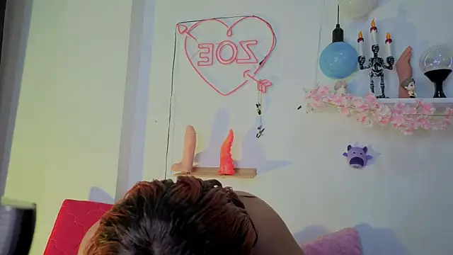 zoelight18 online show from October 2025 10:16:01 AM