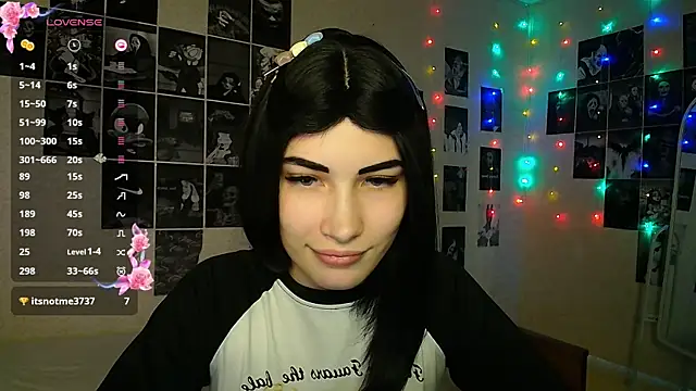 mskissa online show from October 2025 12:10:02 AM