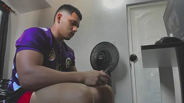 evan hardy online show from September 2025 09:15:01 PM