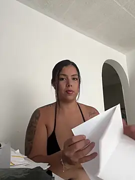 Snapshot of LICEET chatting on September 2025 03:12:01 PM LICEET online show from September 2025 03:12:01 PM