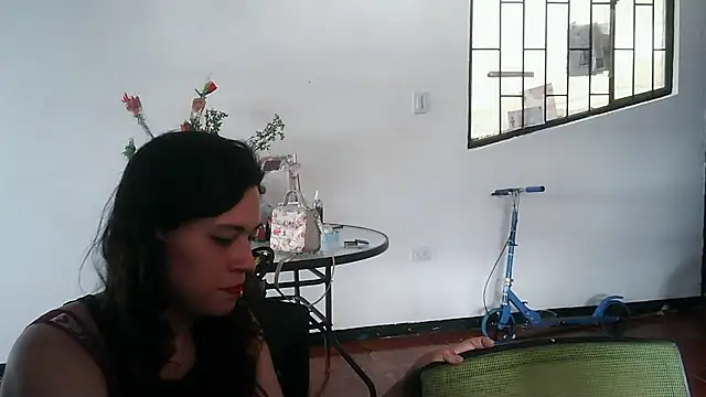 MiaRobertz  online show from June 2026 07:34:02 PM