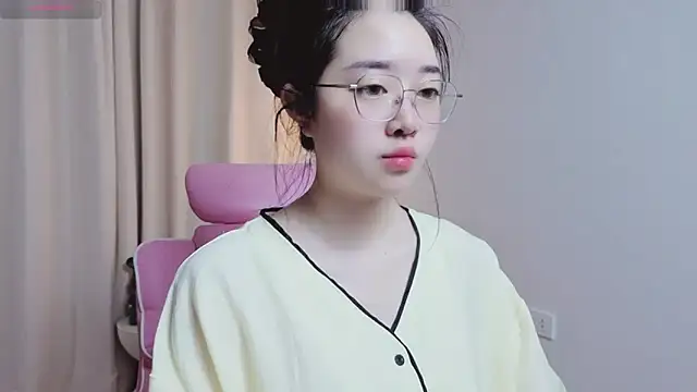 Snapshot of Miu-999 chatting on March 2026 02:03:01 AM Miu-999 online show from March 2026 02:03:01 AM