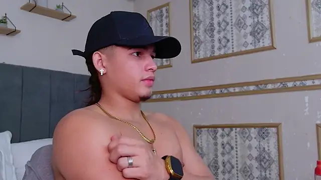 Riky Strong online show from November 2025 03:28:02 AM