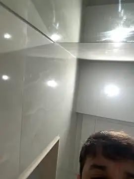 oussamaere online show from December 2025 05:53:01 PM