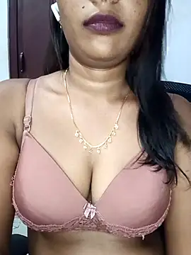 Snapshot of Tamil_kavinila chatting on February 2026 05:11:01 PM Tamil kavinila online show from February 2026 05:11:01 PM