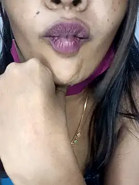 Snapshot of Tamil_kavinila chatting on February 2026 03:55:01 PM Tamil kavinila online show from February 2026 03:55:01 PM