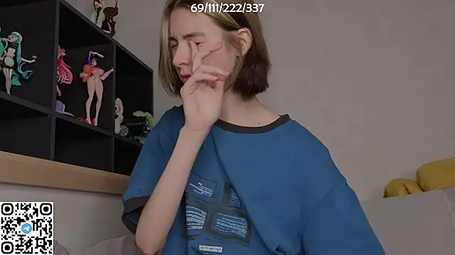 Snapshot of bertamimi chatting on October 2025 06:39:01 PM bertamimi online show from October 2025 06:39:01 PM