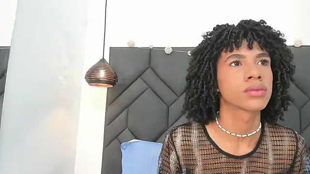 Snapshot of Johan_gz_ chatting on December 2025 12:32:01 PM Johan gz online show from December 2025 12:32:01 PM