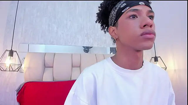 Snapshot of Johan_gz_ chatting on February 2026 11:42:01 AM Johan gz online show from February 2026 11:42:01 AM