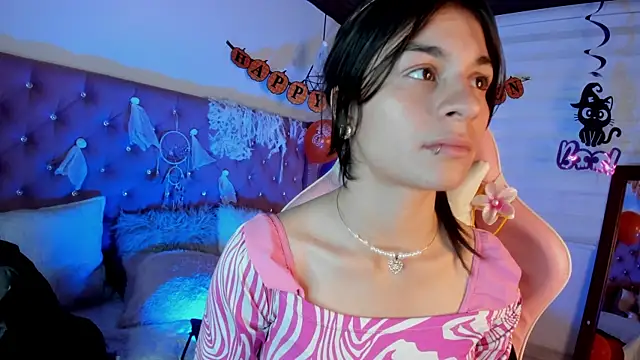 Jade rey  online show from October 2025 07:27:01 PM