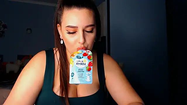 NikiWhite online show from October 2025 09:11:01 PM