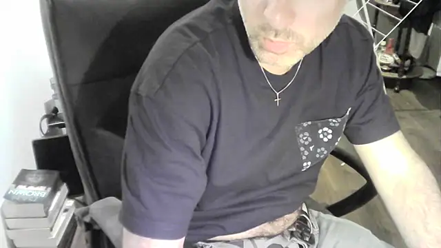 Snapshot of Chrisprngr chatting on May 2026 06:59:01 PM Chrisprngr online show from May 2026 06:59:01 PM
