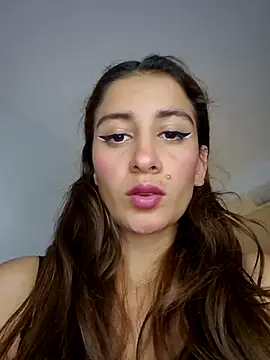 aytanna torrez online show from October 2025 08:17:02 PM