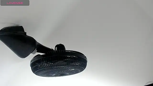 sweet  vanessa1 online show from September 2025 02:34:01 AM