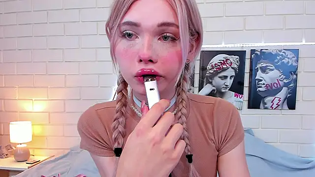 Blondy Fina online show from September 2025 04:36:02 AM