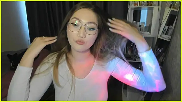 Snapshot of lyra_x chatting on October 2025 05:00:02 AM lyra x online show from October 2025 05:00:02 AM