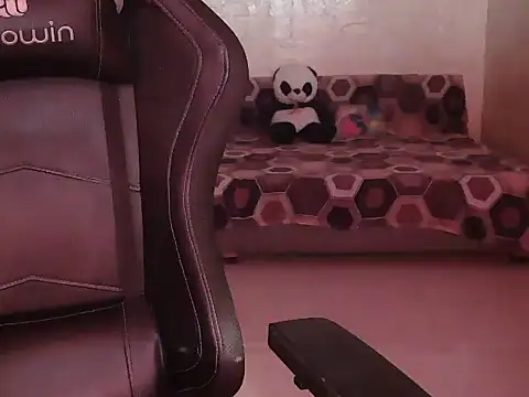 Simmi Ji online show from November 2025 11:21:02 AM