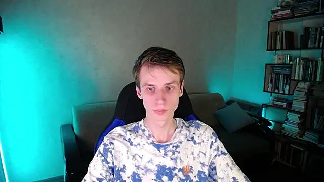 yes cute boy  online show from February 2026 02:16:02 PM