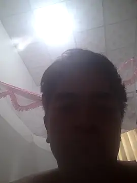 Snapshot of Brongiep chatting on September 2025 02:04:02 AM Brongiep online show from September 2025 02:04:02 AM