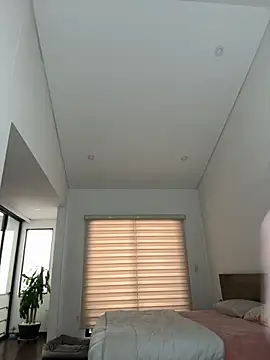 Snapshot of zoecams1 chatting on September 2025 11:06:02 PM zoecams1 online show from September 2025 11:06:02 PM