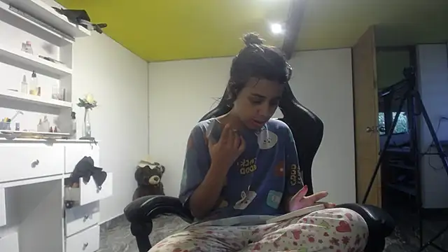 habdiela online show from October 2025 07:54:02 PM