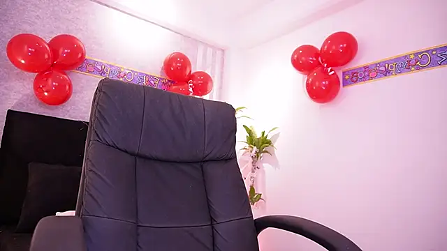 lily cash1 online show from October 2025 09:09:02 PM