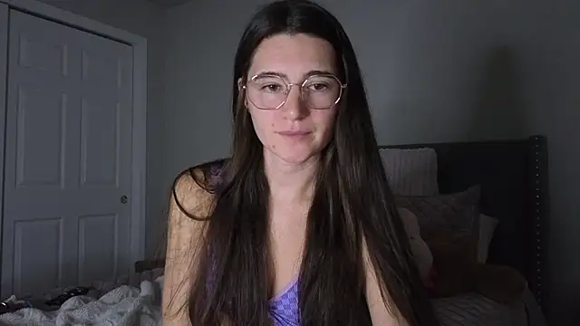 Snapshot of bambifarrina chatting on November 2025 05:33:01 AM bambifarrina online show from November 2025 05:33:01 AM