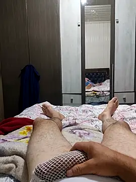 Gustavo198045 online show from September 2025 03:11:01 AM