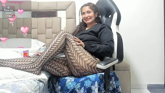 gabrielaponce11 online show from February 2026 12:56:02 PM