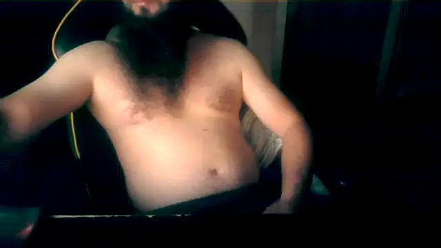 Snapshot of LondonMan1988 chatting on April 2026 07:05:01 PM LondonMan1988 online show from April 2026 07:05:01 PM