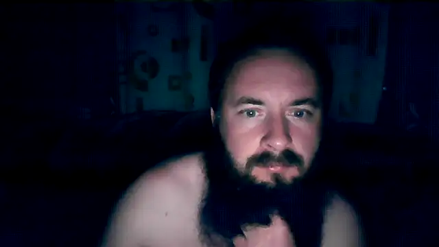 Snapshot of LondonMan1988 chatting on June 2026 10:52:02 PM LondonMan1988 online show from June 2026 10:52:02 PM