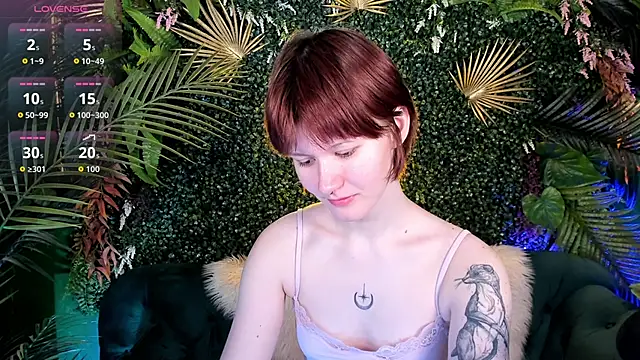 Snapshot of Aria_Vox chatting on May 2026 03:35:02 AM Aria Vox online show from May 2026 03:35:02 AM