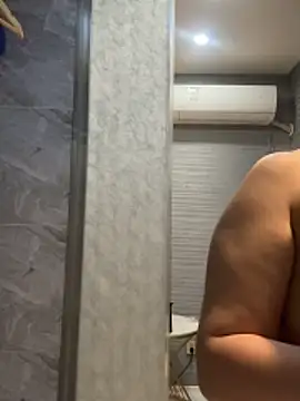 anna yngs online show from November 2025 04:44:01 PM