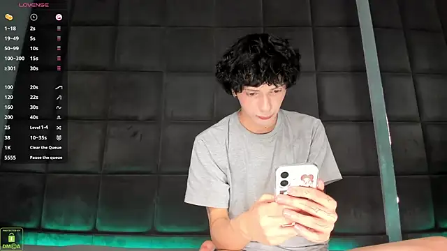 Snapshot of ColeStorm chatting on November 2025 09:02:02 PM ColeStorm online show from November 2025 09:02:02 PM