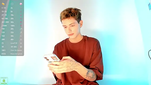 Snapshot of ColeStorm chatting on November 2025 08:25:02 PM ColeStorm online show from November 2025 08:25:02 PM