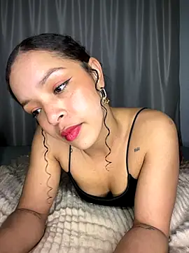 Yasmin777  online show from September 2025 01:07:02 AM