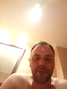 Snapshot of manchego85 chatting on May 2026 11:32:02 PM manchego85 online show from May 2026 11:32:02 PM