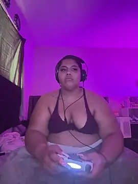 1n0nlythroat online show from October 2025 05:58:02 PM