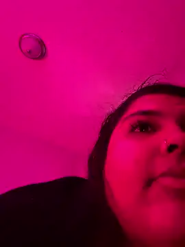 1n0nlythroat online show from January 2026 11:09:01 PM