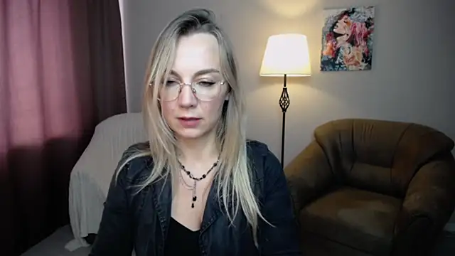 Snapshot of Ava_Elior chatting on September 2025 12:16:01 PM Ava Elior online show from September 2025 12:16:01 PM