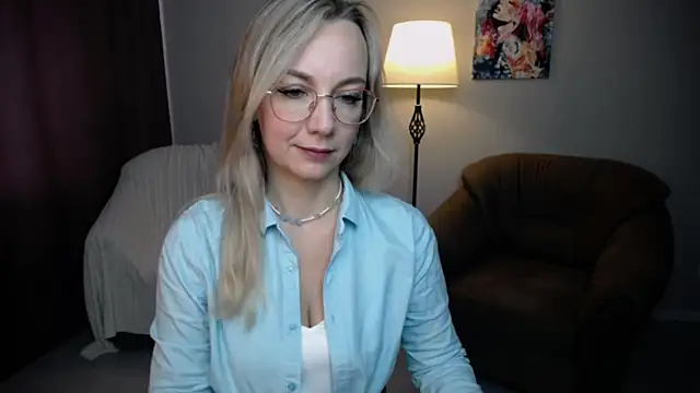 Snapshot of Ava_Elior chatting on September 2025 09:44:02 AM Ava Elior online show from September 2025 09:44:02 AM