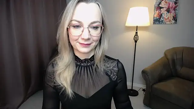 Snapshot of Ava_Elior chatting on November 2025 06:12:01 AM Ava Elior online show from November 2025 06:12:01 AM