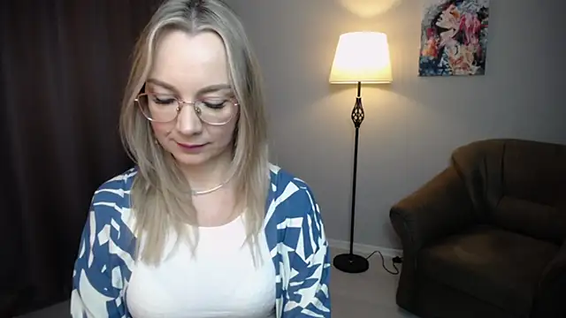 Snapshot of Ava_Elior chatting on November 2025 10:40:02 AM Ava Elior online show from November 2025 10:40:02 AM