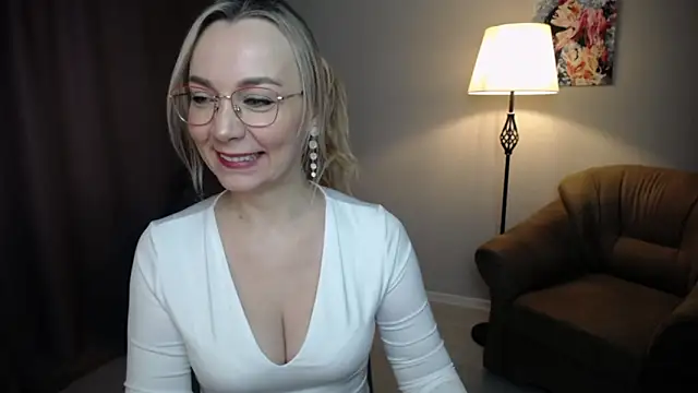 Ava Elior online show from March 2026 11:25:01 AM