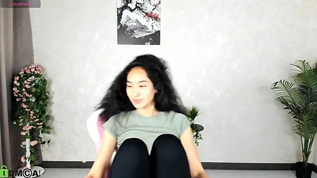 Snapshot of FlirtyAura chatting on September 2025 03:51:01 AM FlirtyAura online show from September 2025 03:51:01 AM