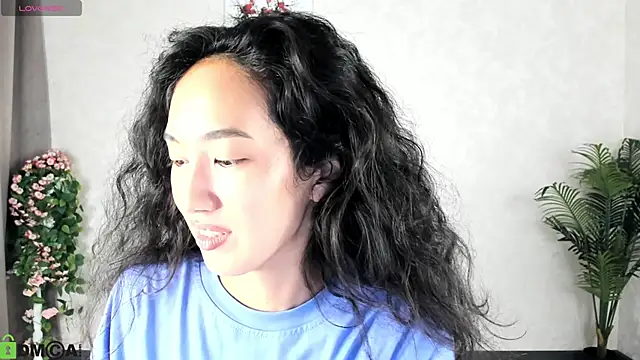 Snapshot of FlirtyAura chatting on September 2025 03:43:01 AM FlirtyAura online show from September 2025 03:43:01 AM