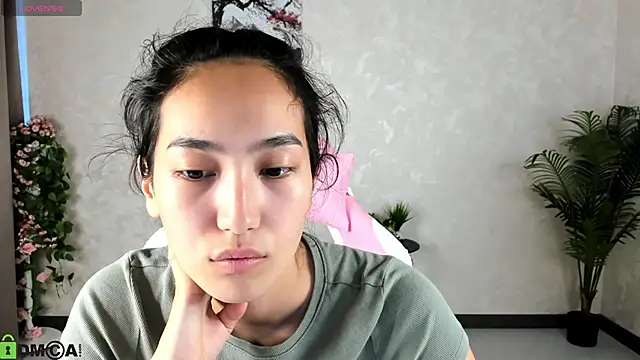 Snapshot of FlirtyAura chatting on September 2025 03:44:01 AM FlirtyAura online show from September 2025 03:44:01 AM