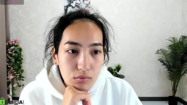 Snapshot of FlirtyAura chatting on October 2025 03:26:01 AM FlirtyAura online show from October 2025 03:26:01 AM